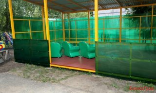 Внешняя комплектация детских садов (теневые навесы, входной блок, песочницы, спортплощадка)