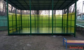 Внешняя комплектация детских садов (теневые навесы, входной блок, песочницы, спортплощадка)